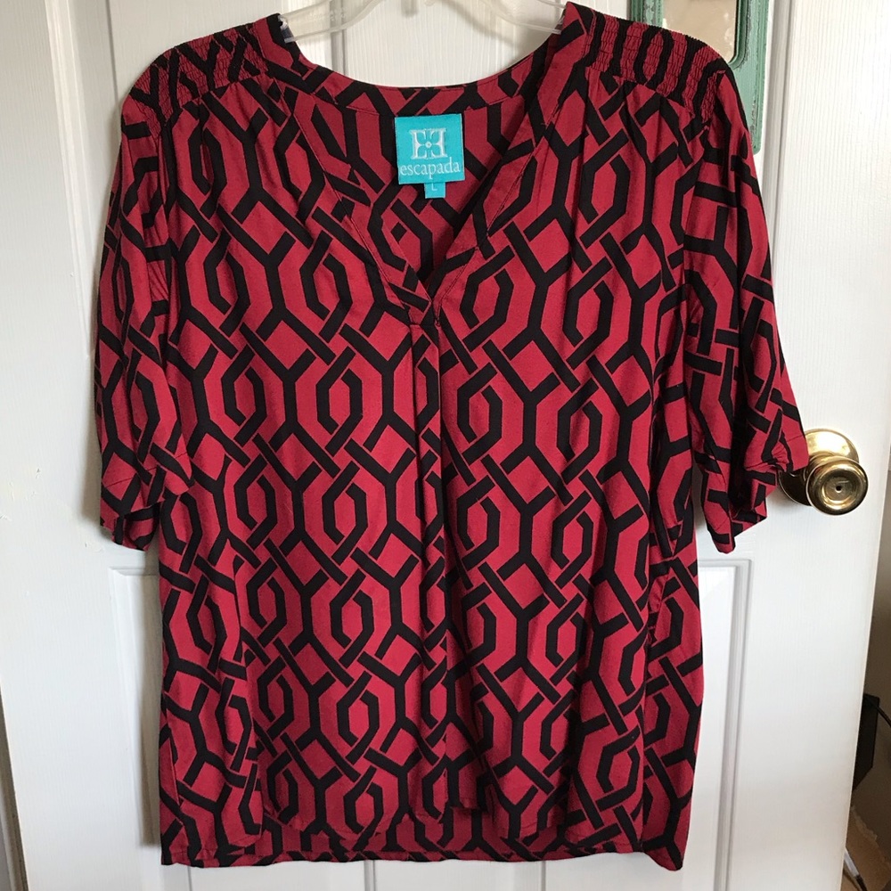ESCAPADA Size L (only worn once)